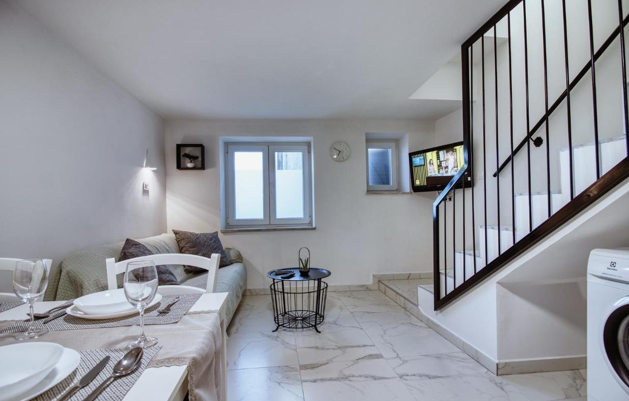 Holiday Home Volta Rakalj Esterno foto