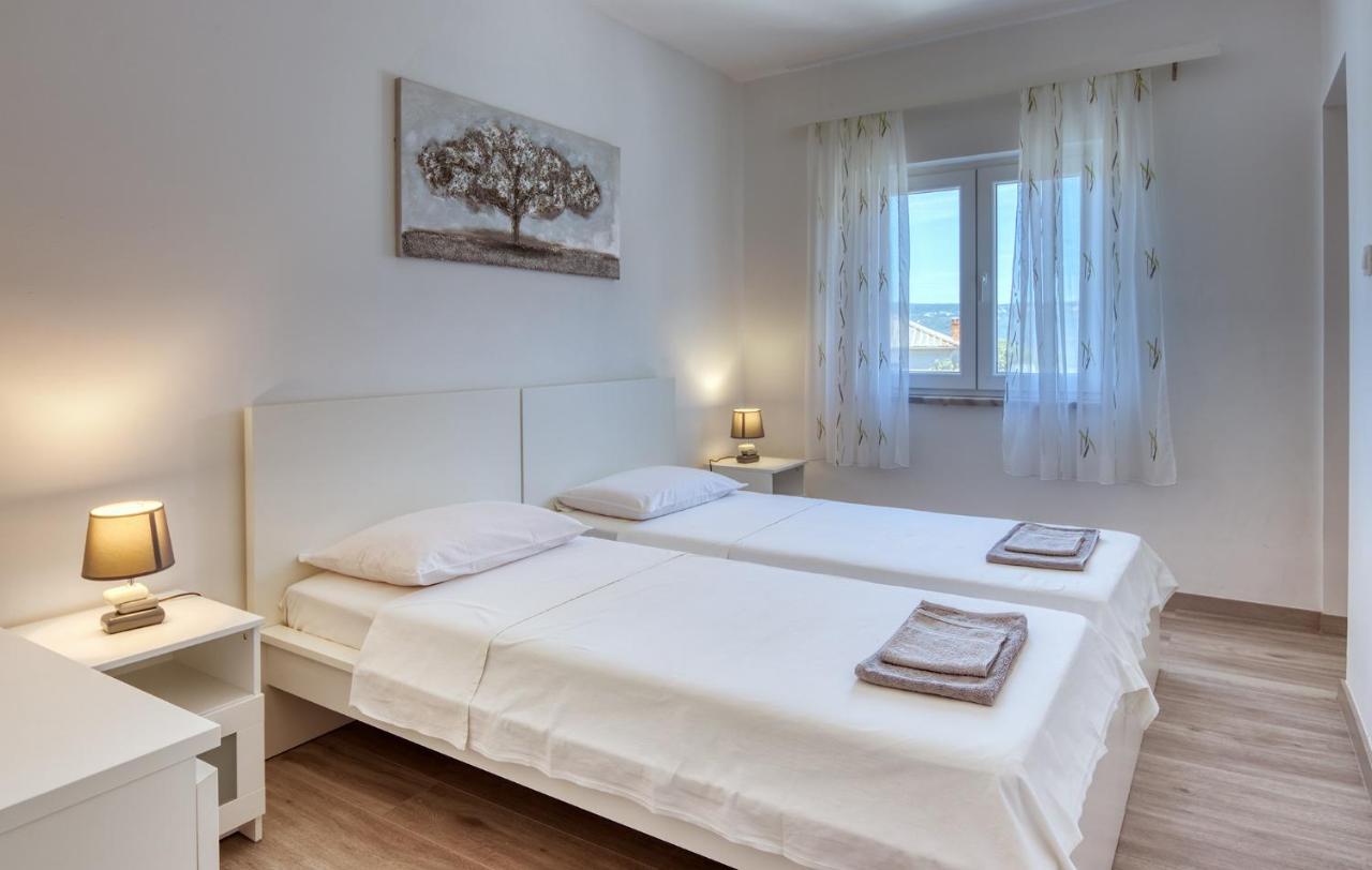 Holiday Home Volta Rakalj Esterno foto