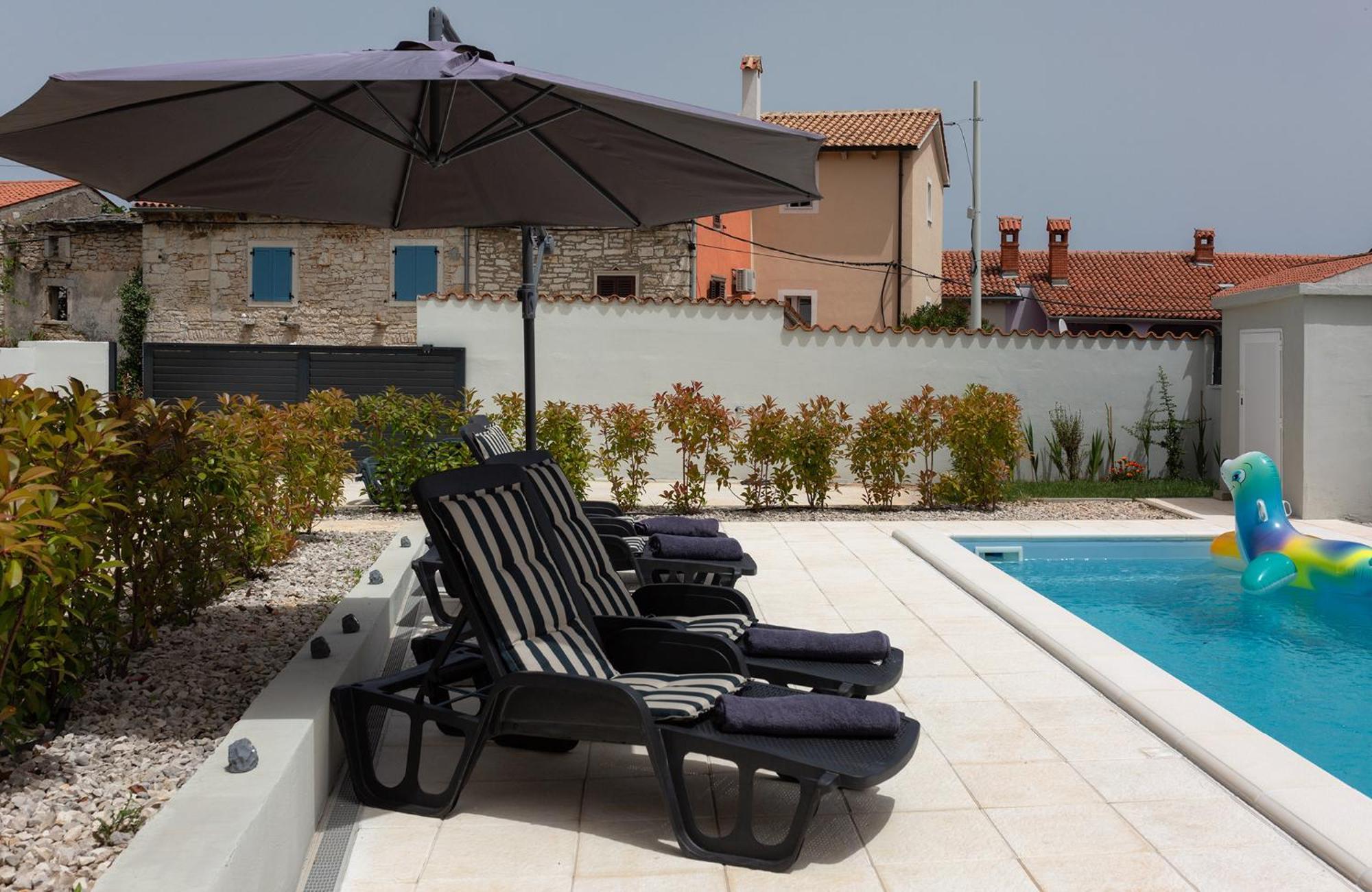 Holiday Home Volta Rakalj Esterno foto